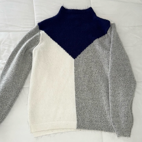 Sweater bundle - Picture 4 of 5